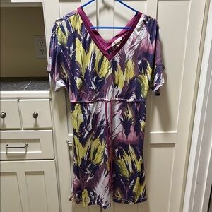 BOGO💞 Vibrant Feather Print Dress